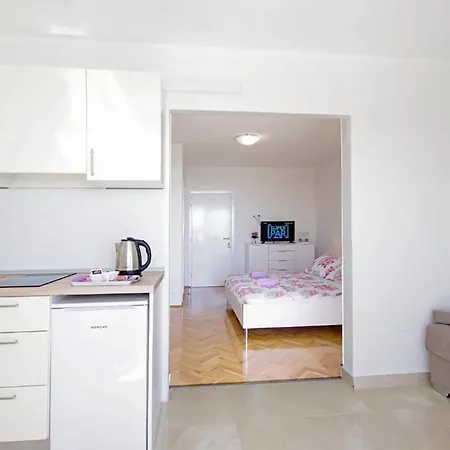 Amazing In With View Апартаменти *