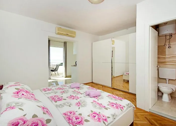 Gorgeous In With House Sea View 투체피